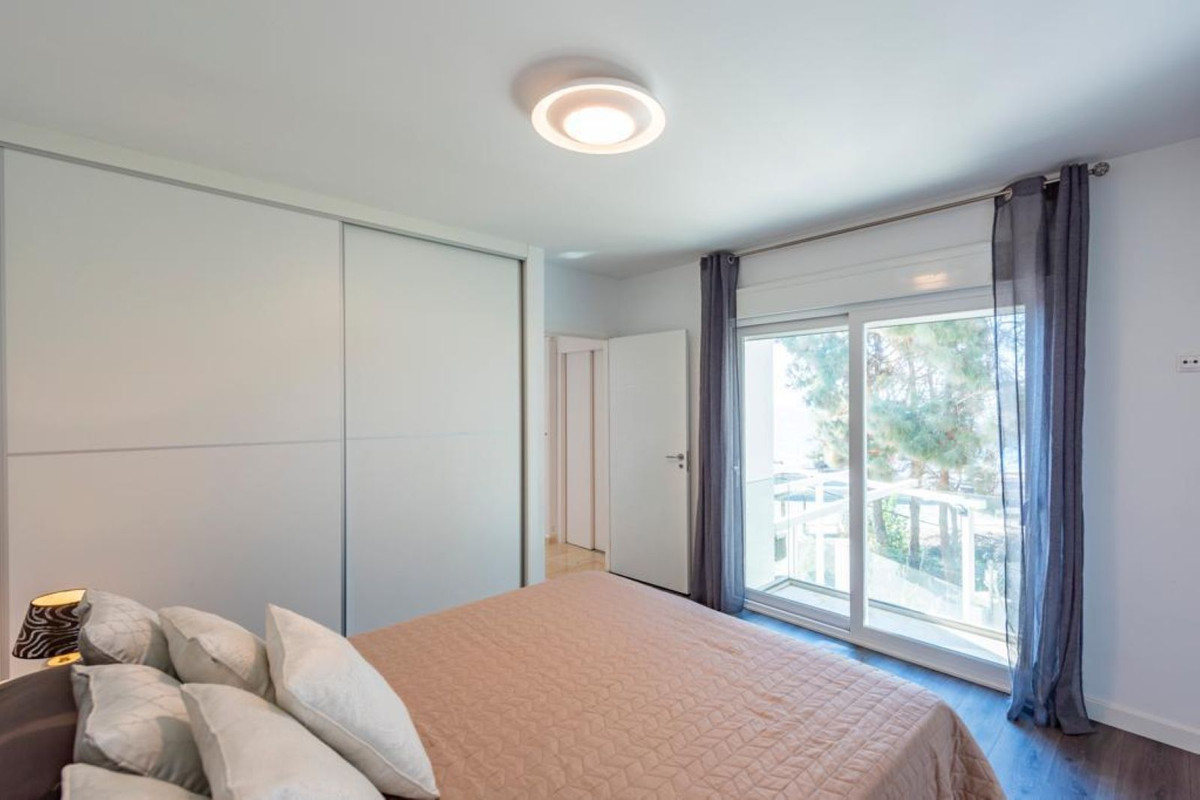 Te koop Vrijstaande Villa Costa Del Sol El Chaparral € 1.350.000,-