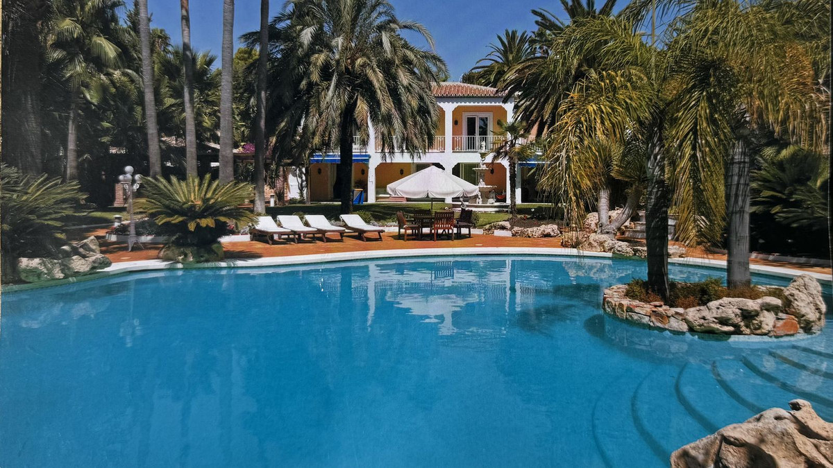 Te koop Vrijstaande Villa Costa Del Sol Río Real € 1.850.000,-