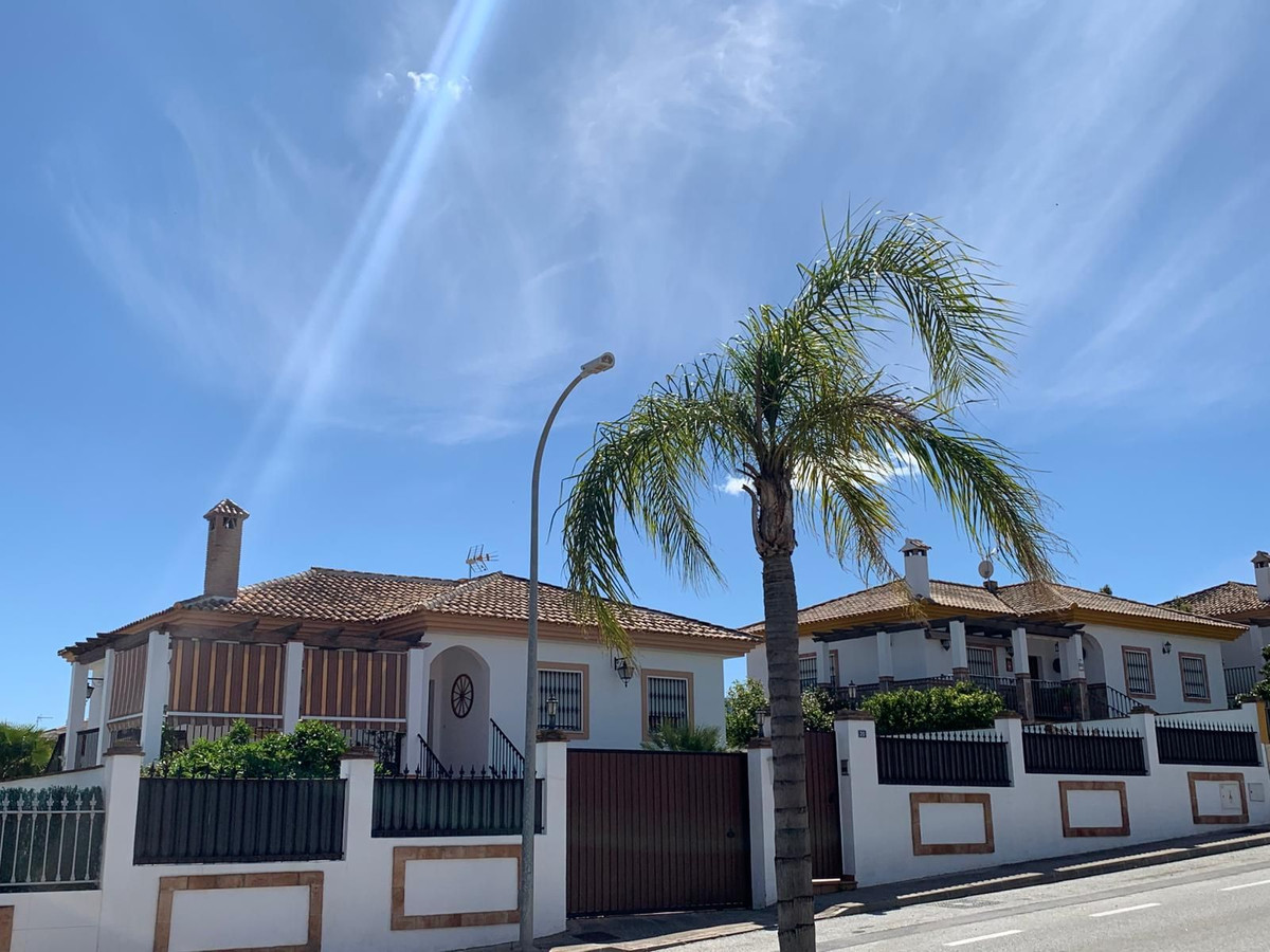 Te koop Vrijstaande Villa Costa Del Sol Alhaurín De La Torre € 595.000,-