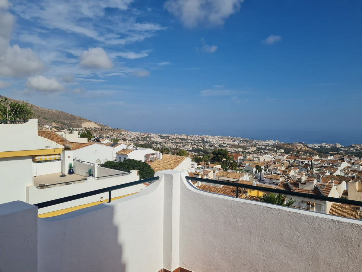Te koop Middle Floor Apartment Costa Del Sol Benalmadena € 369.000,-