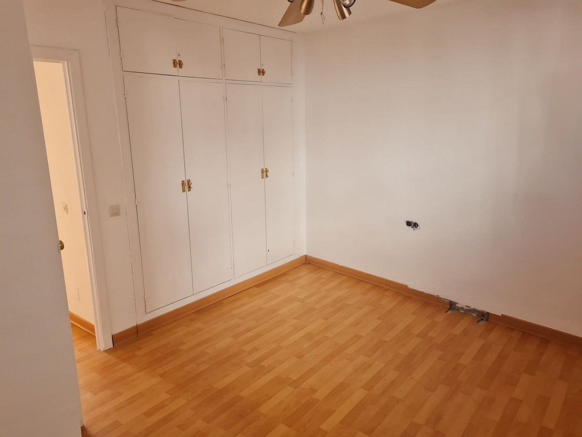 Te koop Middle Floor Apartment Costa Del Sol Benalmadena € 369.000,-