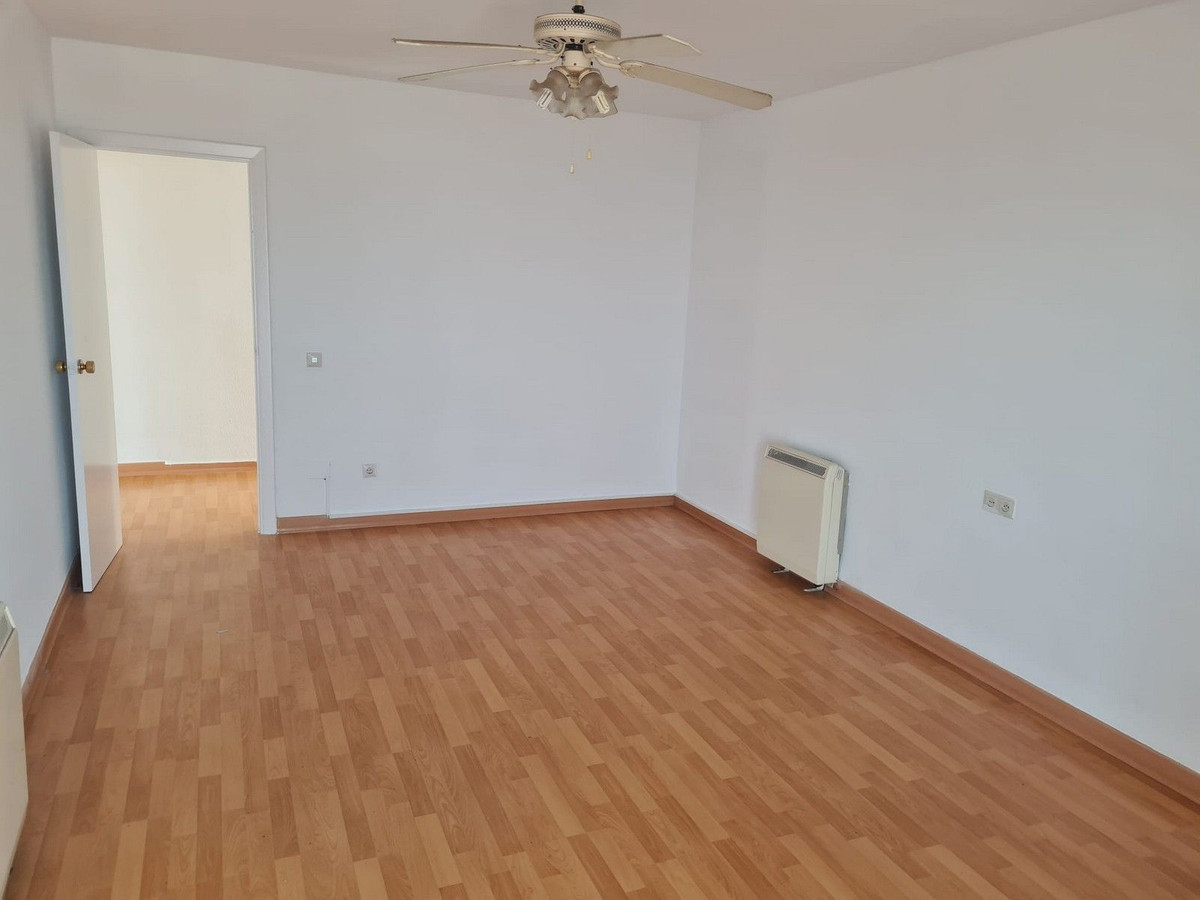 Te koop Middle Floor Apartment Costa Del Sol Benalmadena € 369.000,-