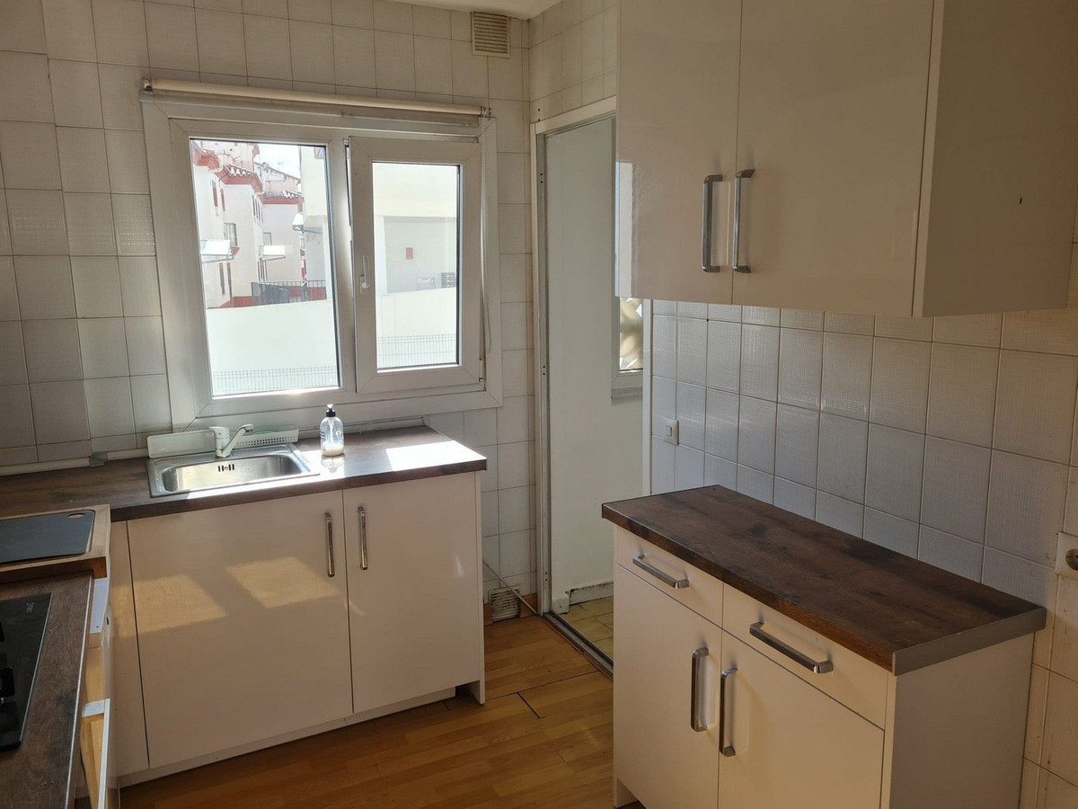 Te koop Middle Floor Apartment Costa Del Sol Benalmadena € 369.000,-