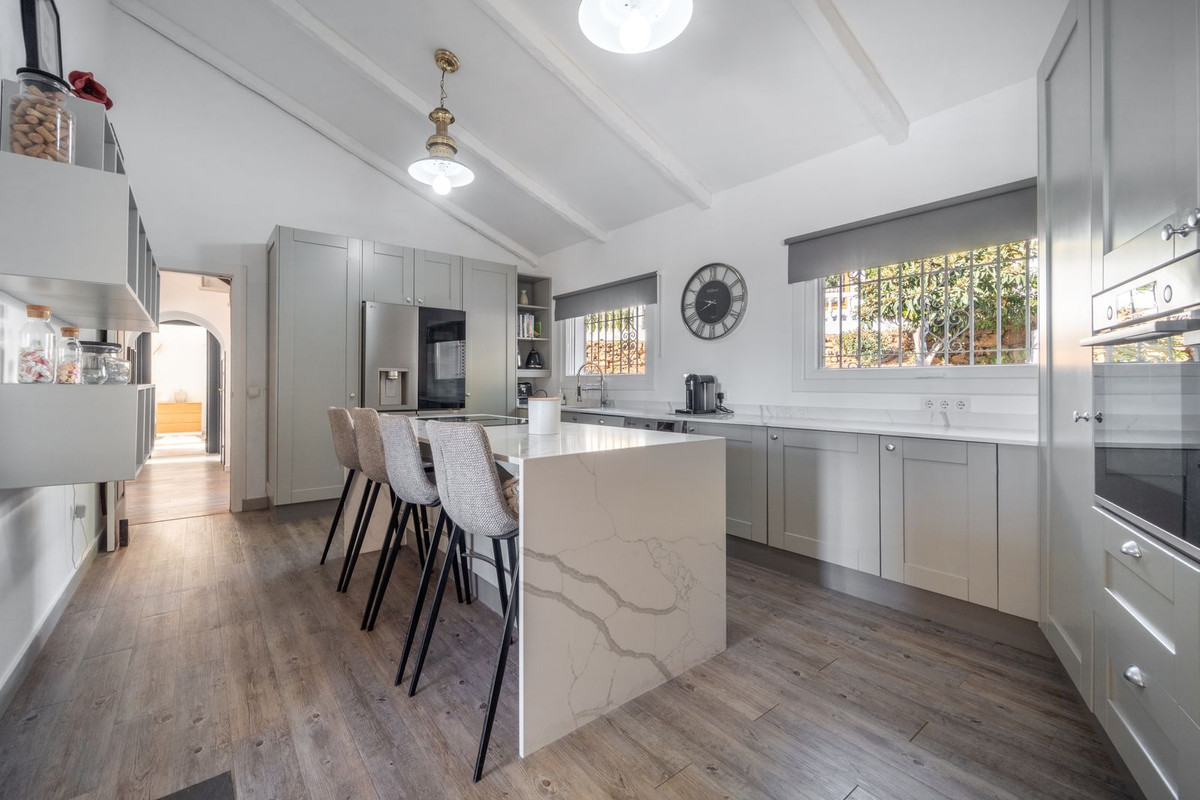 Te koop Vrijstaande Villa Costa Del Sol Calahonda € 995.000,-