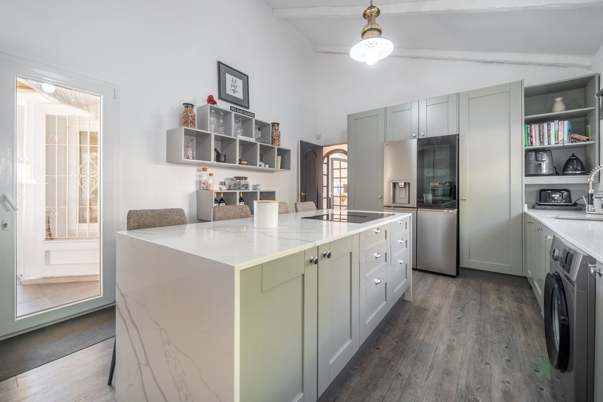 Te koop Vrijstaande Villa Costa Del Sol Calahonda € 995.000,-