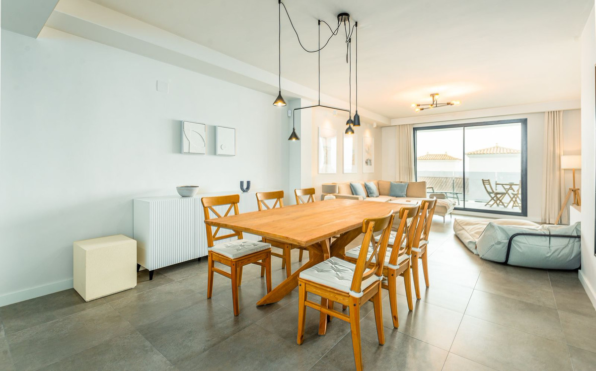 Te koop Gelijkvloers appartement Costa Del Sol Punta Chullera € 425.000,-