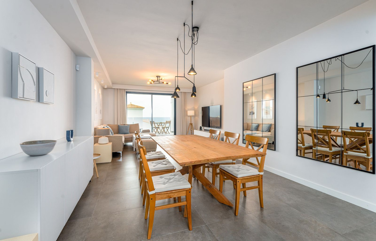 Te koop Gelijkvloers appartement Costa Del Sol Punta Chullera € 425.000,-