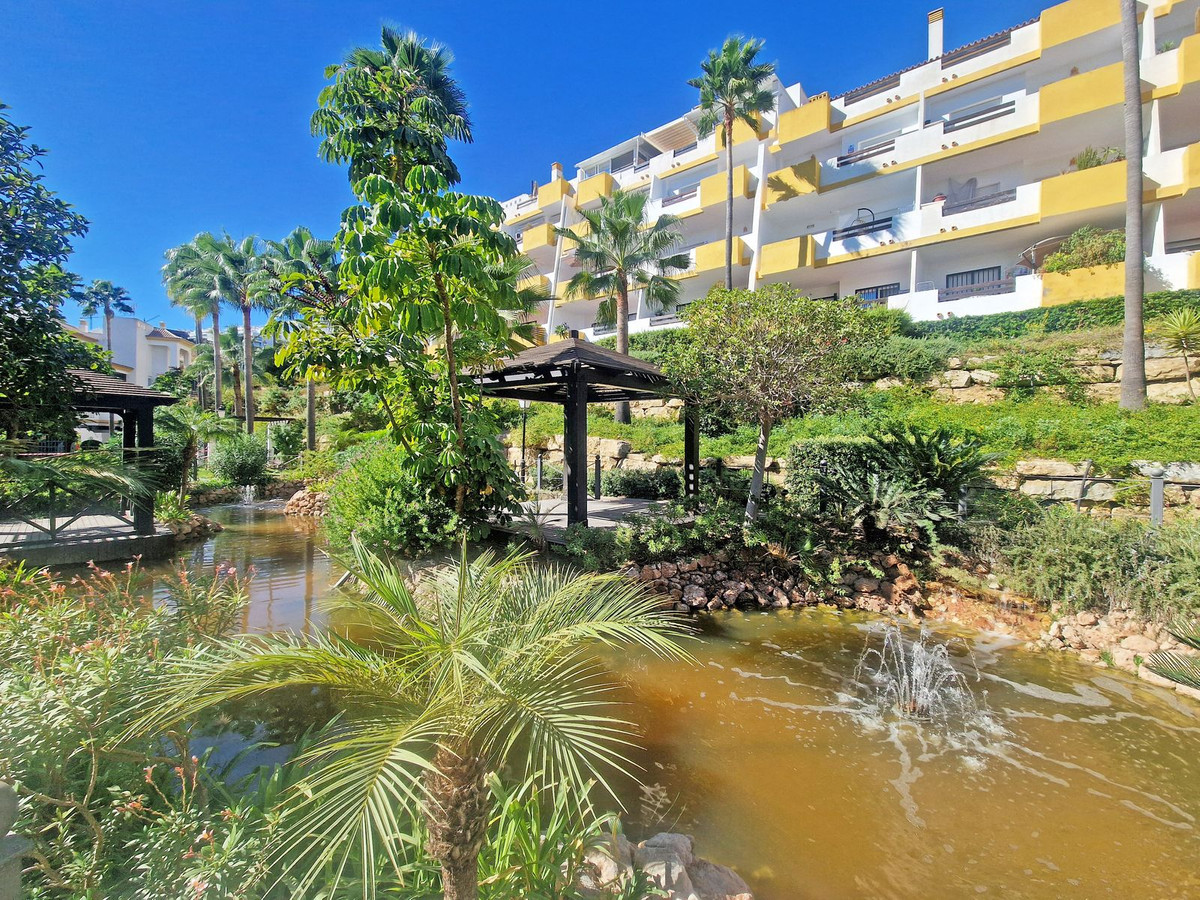 Te koop Middle Floor Apartment Costa Del Sol Calanova Golf € 259.000,-