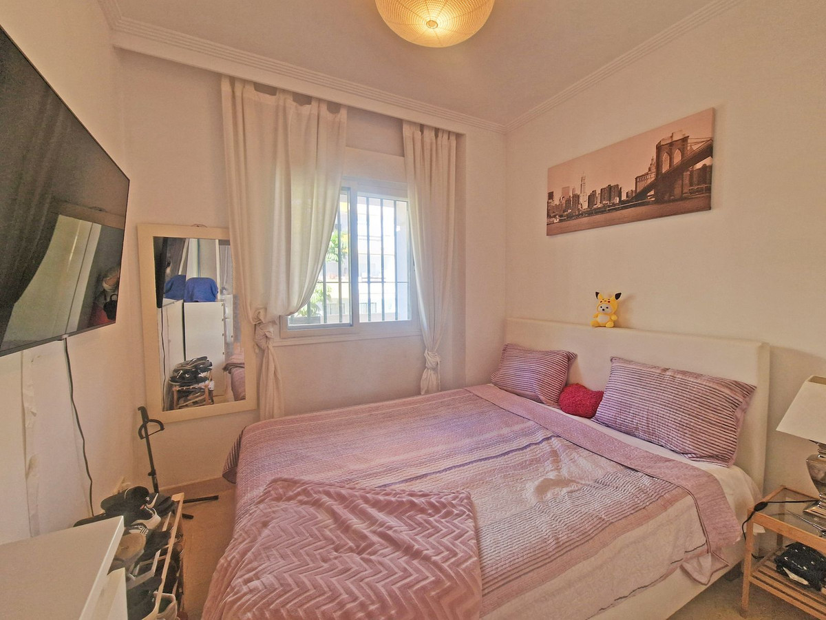 Te koop Middle Floor Apartment Costa Del Sol Calanova Golf € 259.000,-