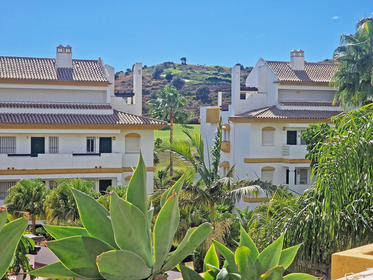 Te koop Middle Floor Apartment Costa Del Sol Calanova Golf € 259.000,-