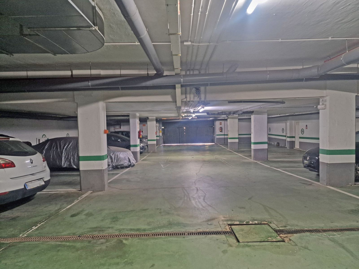 Te koop Middle Floor Apartment Costa Del Sol Calanova Golf € 259.000,-