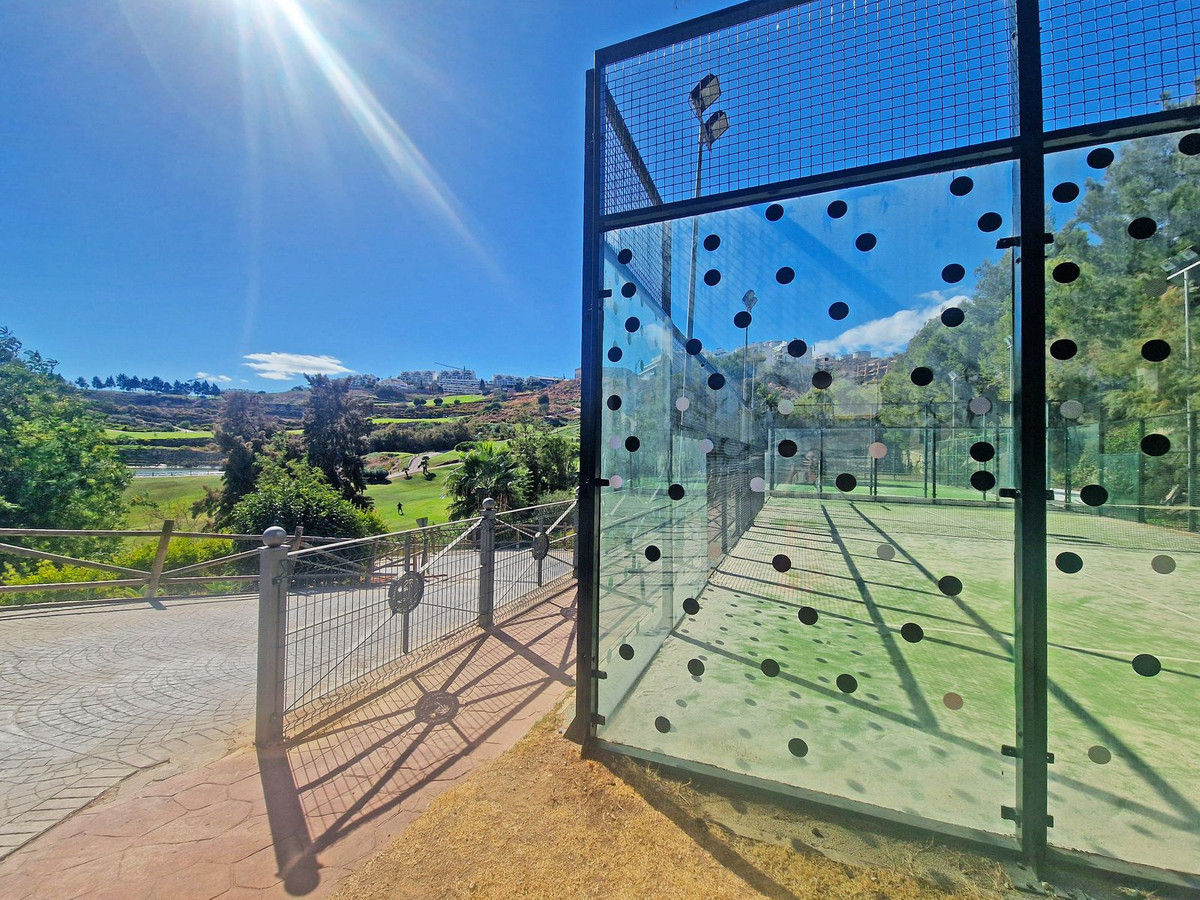 Te koop Middle Floor Apartment Costa Del Sol Calanova Golf € 259.000,-