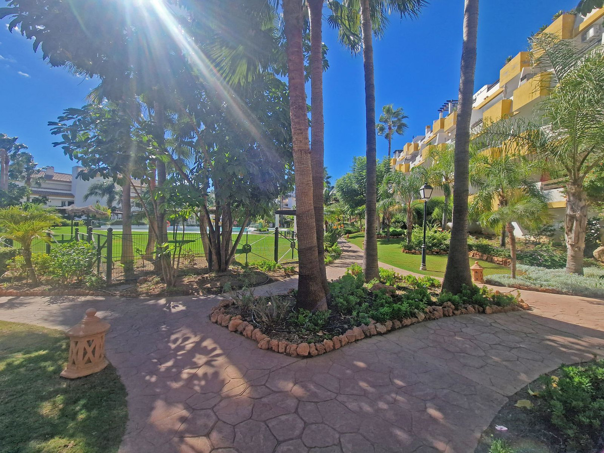 Te koop Middle Floor Apartment Costa Del Sol Calanova Golf € 259.000,-