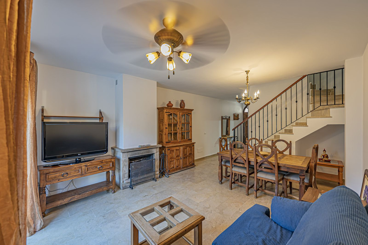 Te koop Herenhuis Costa Del Sol Estepona € 685.000,-