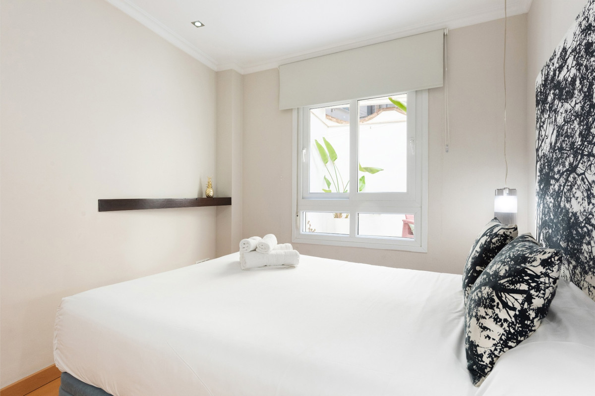 Te koop Middle Floor Apartment Costa Del Sol Málaga € 425.000,-