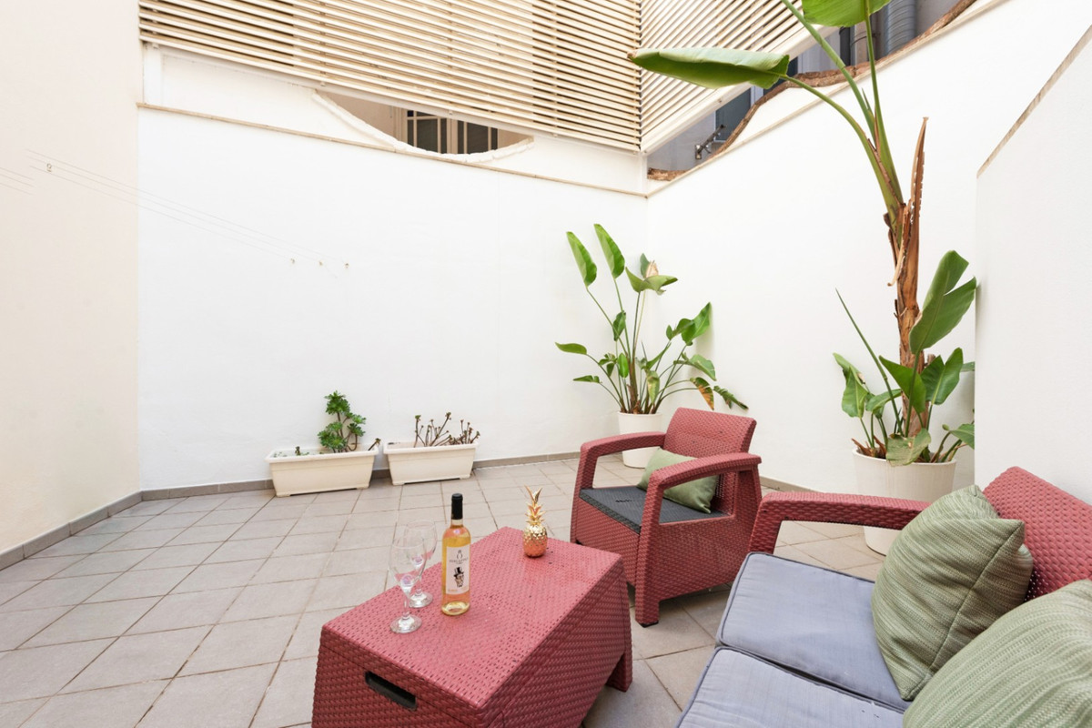Te koop Middle Floor Apartment Costa Del Sol Málaga € 425.000,-