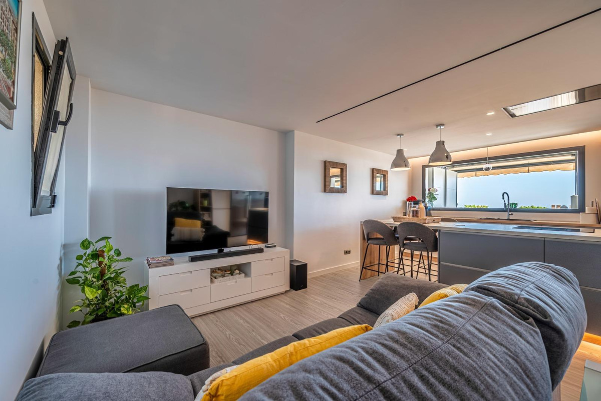 Te koop Middle Floor Apartment Costa Del Sol Benalmadena Pueblo € 498.000,-