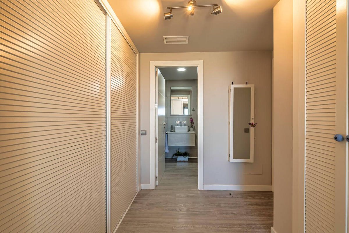 Te koop Middle Floor Apartment Costa Del Sol Benalmadena Pueblo € 498.000,-