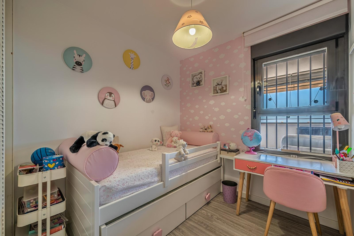 Te koop Middle Floor Apartment Costa Del Sol Benalmadena Pueblo € 498.000,-