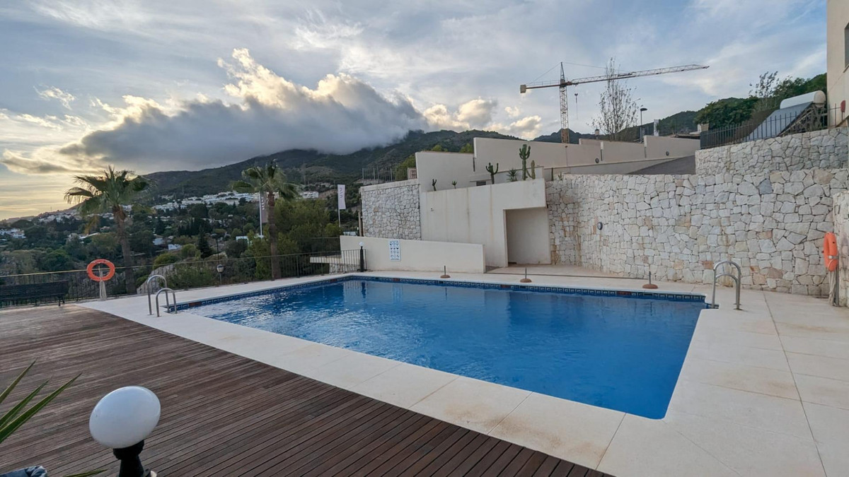 Te koop Middle Floor Apartment Costa Del Sol Benalmadena Pueblo € 498.000,-