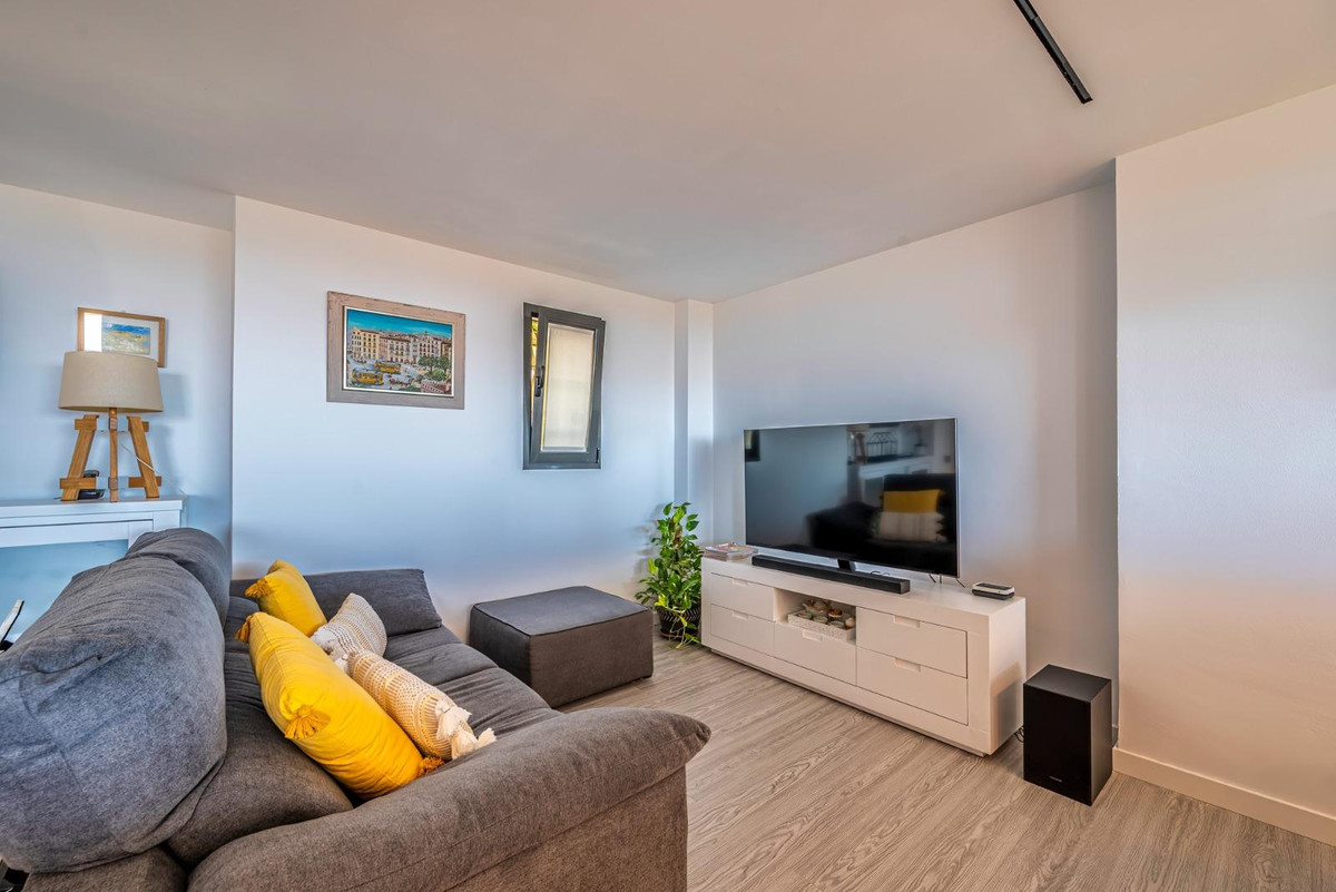 Te koop Middle Floor Apartment Costa Del Sol Benalmadena Pueblo € 498.000,-