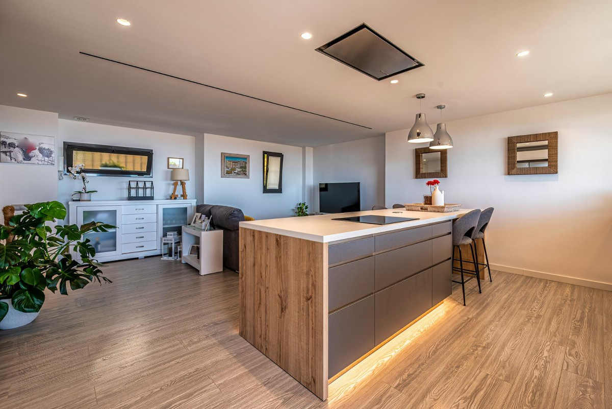 Te koop Middle Floor Apartment Costa Del Sol Benalmadena Pueblo € 498.000,-