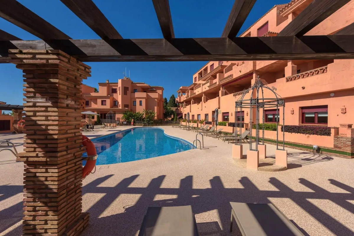 Te koop Gelijkvloers appartement Costa Del Sol El Paraiso € 235.000,-