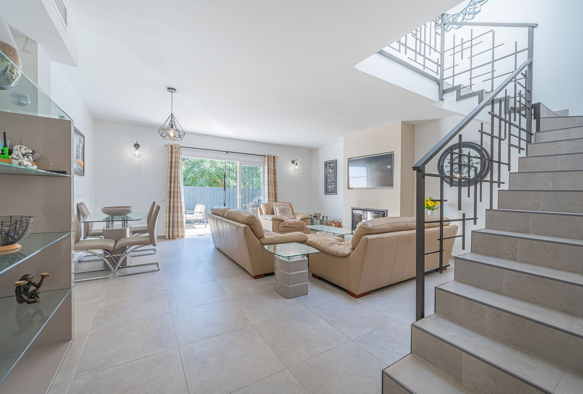 Te koop Herenhuis Costa Del Sol Los Boliches € 525.000,-