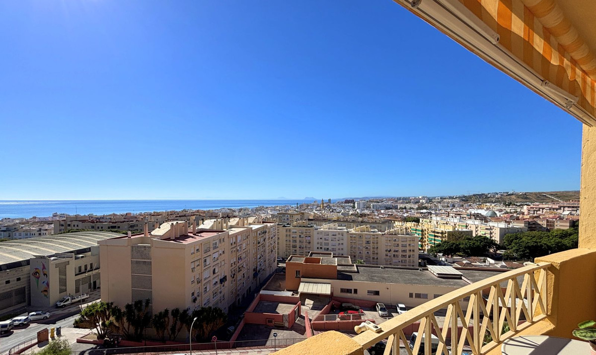 Te koop Middle Floor Apartment Costa Del Sol Estepona € 380.000,-