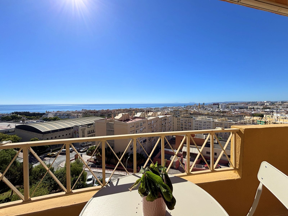 Te koop Middle Floor Apartment Costa Del Sol Estepona € 380.000,-
