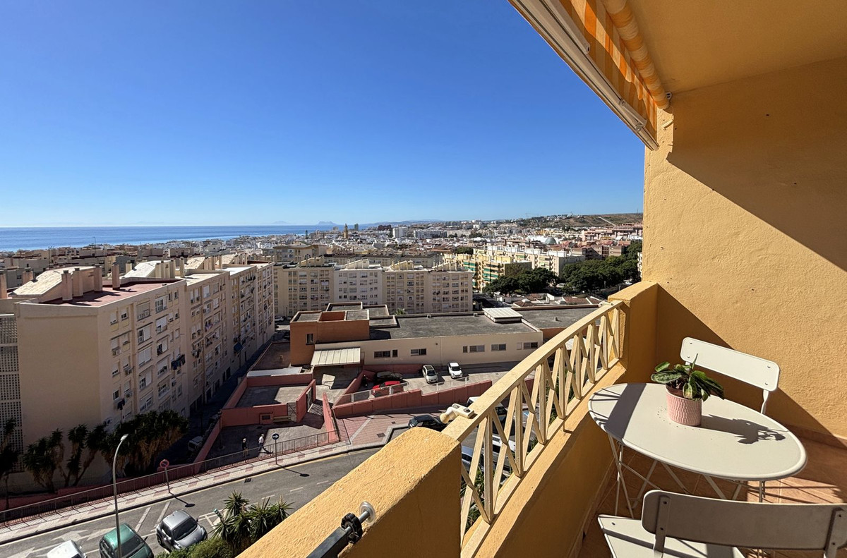 Te koop Middle Floor Apartment Costa Del Sol Estepona € 380.000,-