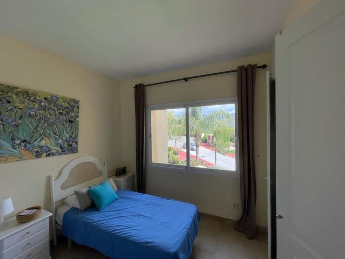 Te koop Middle Floor Apartment Costa Del Sol Elviria € 505.000,-