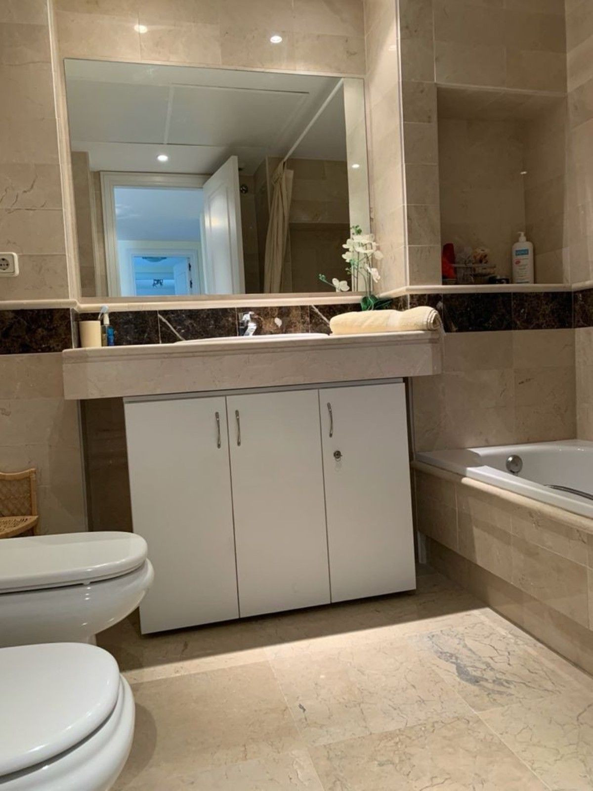 Te koop Middle Floor Apartment Costa Del Sol Elviria € 505.000,-