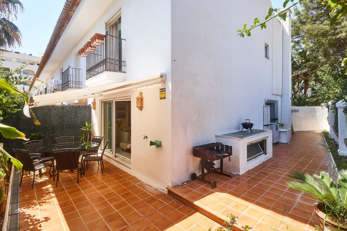 Te koop Half vrijstaand huis Costa Del Sol The Golden Mile € 1.750.000,-