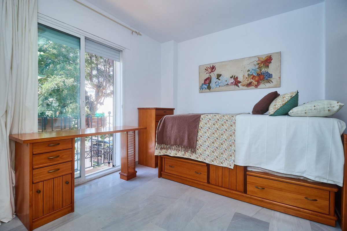Te koop Half vrijstaand huis Costa Del Sol The Golden Mile € 1.750.000,-