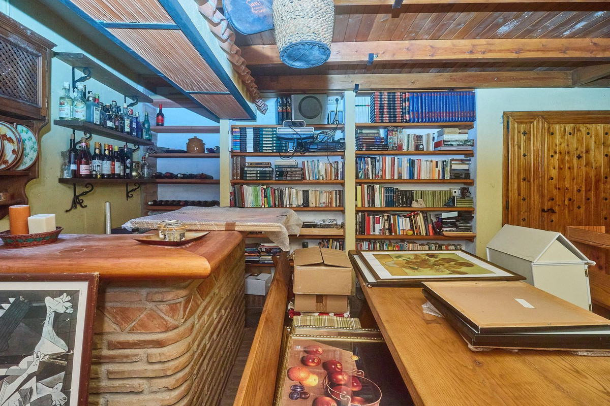 Te koop Half vrijstaand huis Costa Del Sol The Golden Mile € 1.750.000,-