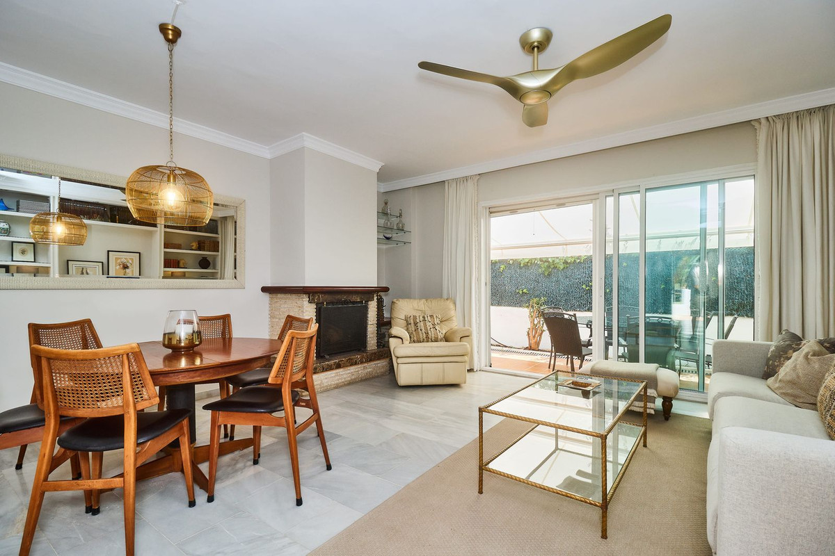 Te koop Half vrijstaand huis Costa Del Sol The Golden Mile € 1.750.000,-