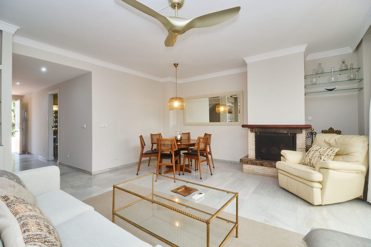 Te koop Half vrijstaand huis Costa Del Sol The Golden Mile € 1.750.000,-