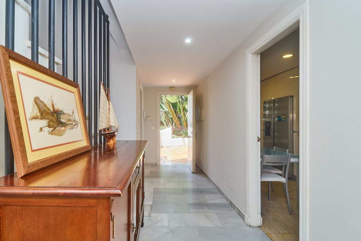 Te koop Half vrijstaand huis Costa Del Sol The Golden Mile € 1.750.000,-