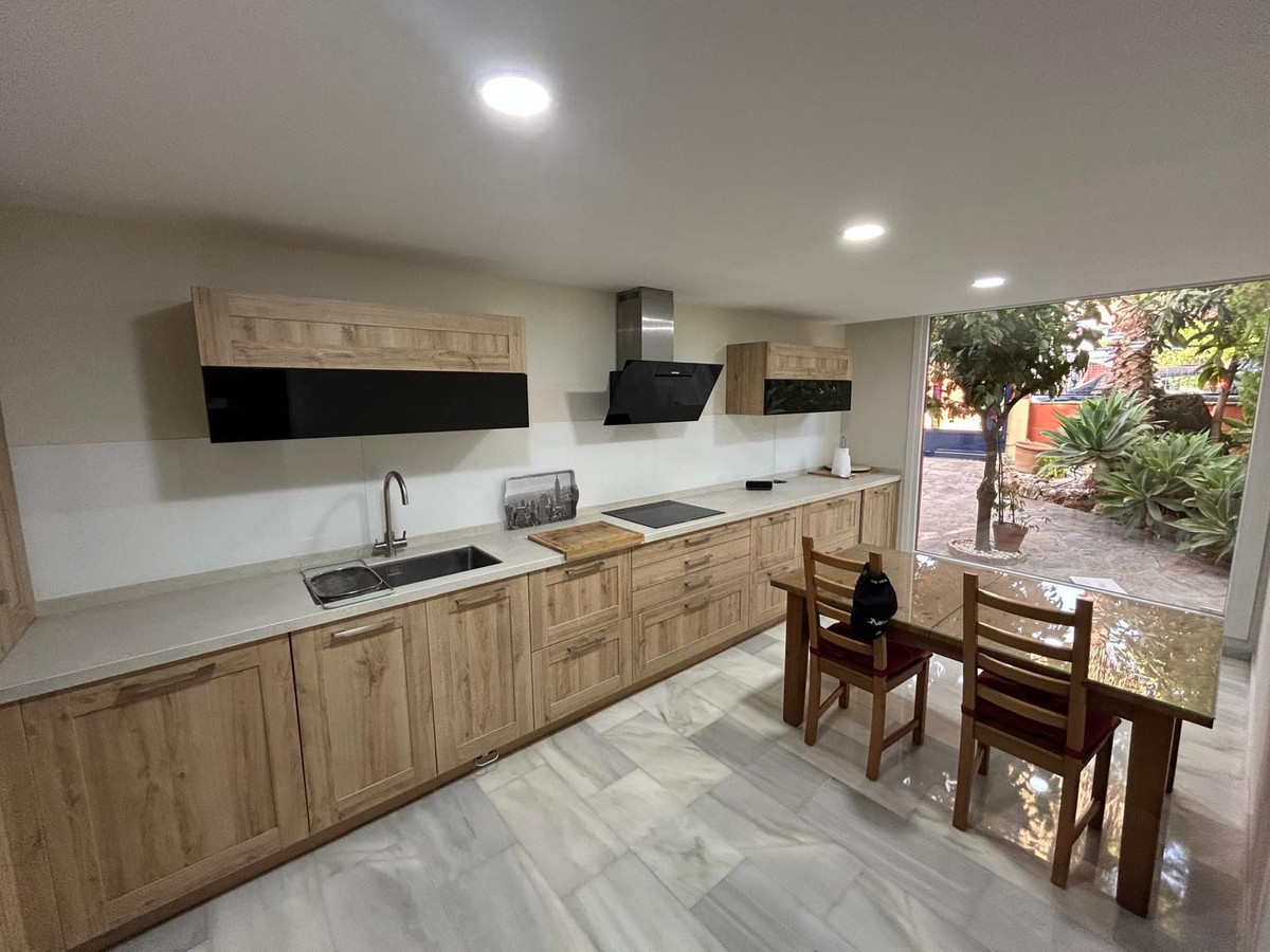 Te koop Half vrijstaand huis Costa Del Sol Benahavís € 700.000,-