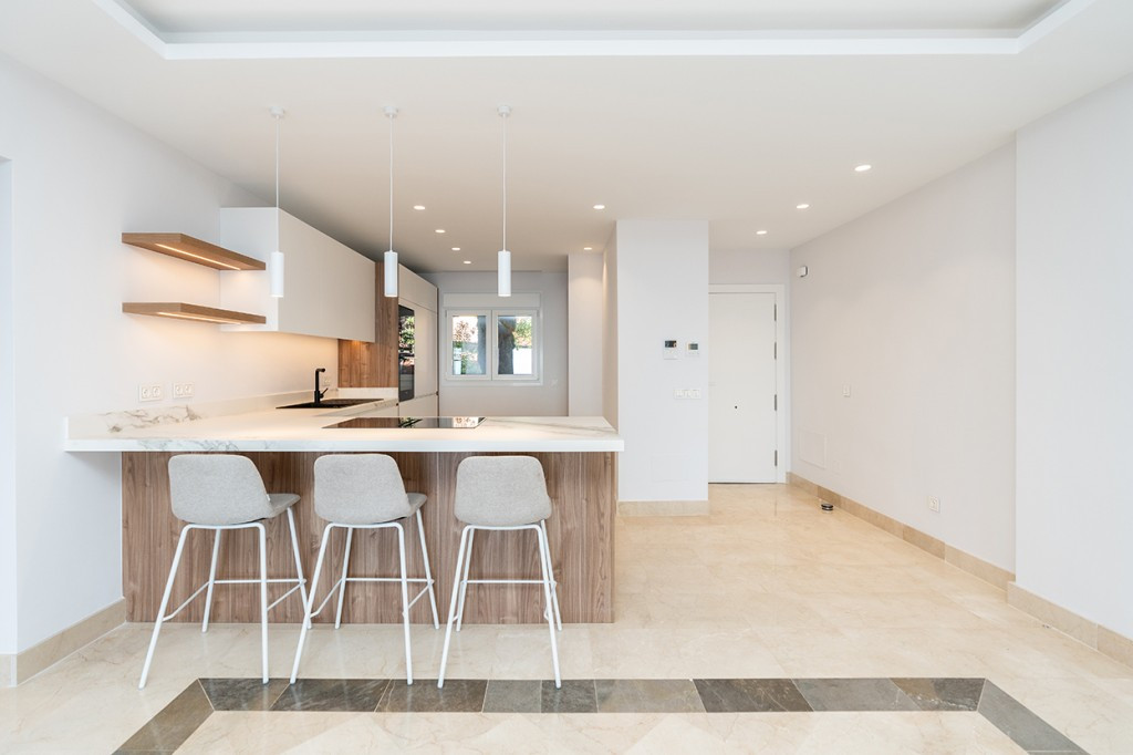 Te koop Middle Floor Apartment Costa Del Sol La Mairena € 799.000,-