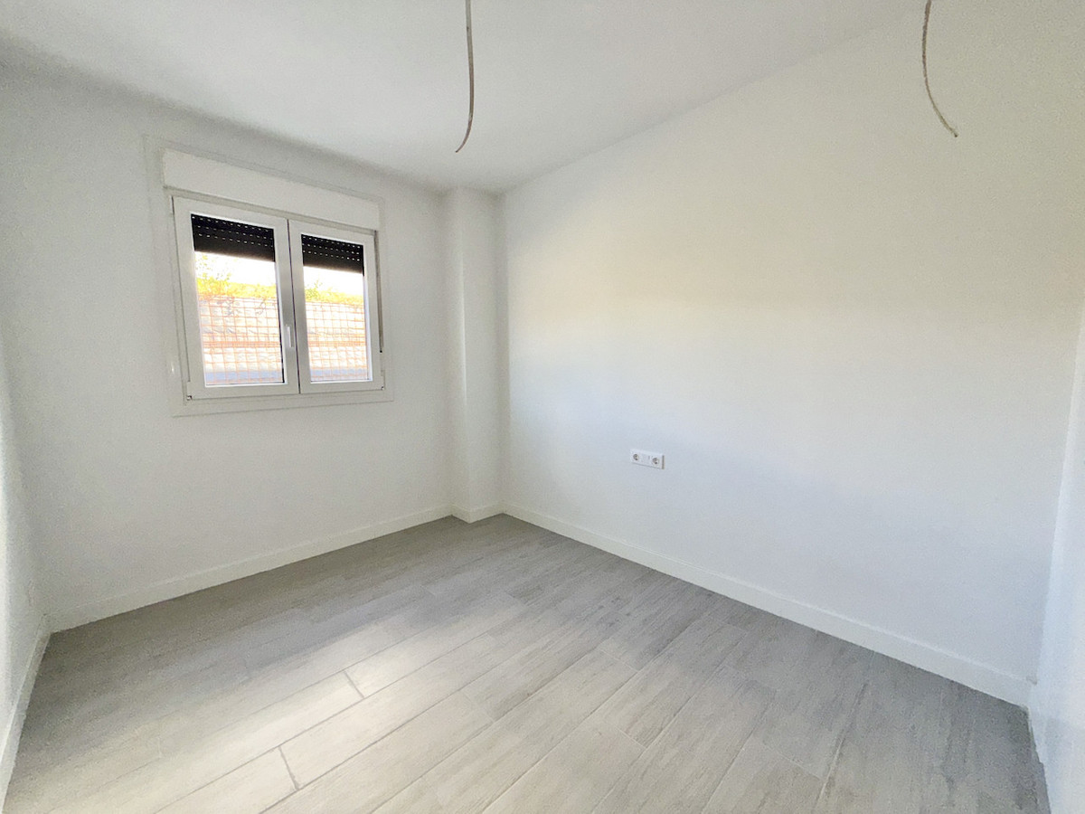 Te koop Middle Floor Apartment Costa Del Sol Estepona € 475.000,-