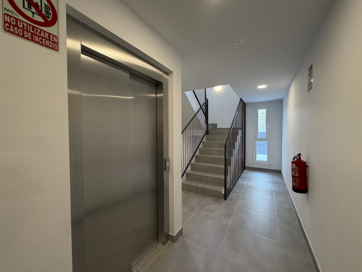 Te koop Middle Floor Apartment Costa Del Sol Estepona € 475.000,-