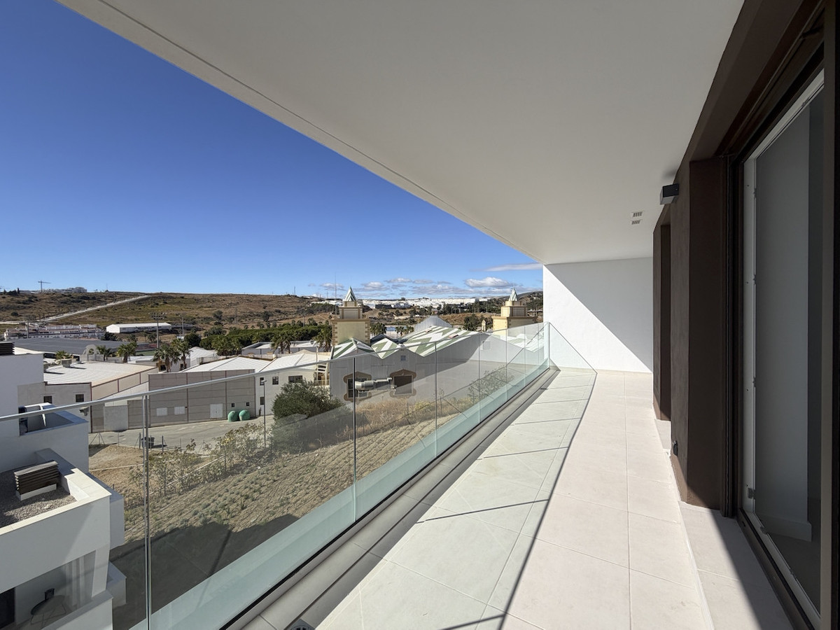 Te koop Middle Floor Apartment Costa Del Sol Estepona € 475.000,-