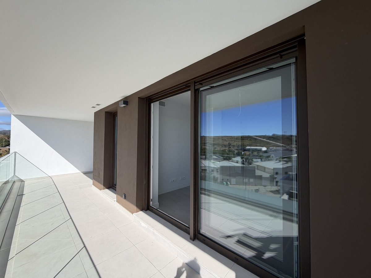 Te koop Middle Floor Apartment Costa Del Sol Estepona € 475.000,-