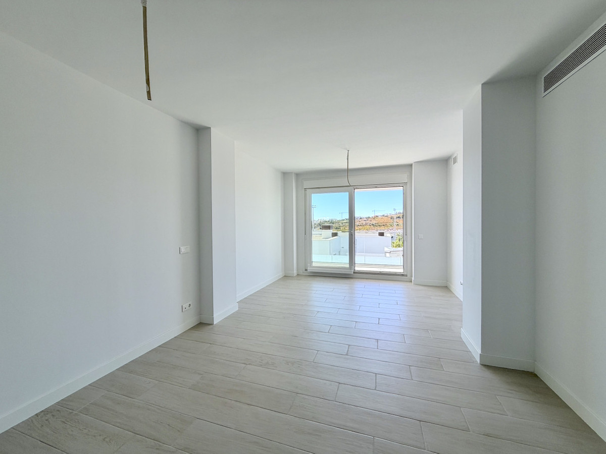 Te koop Middle Floor Apartment Costa Del Sol Estepona € 475.000,-