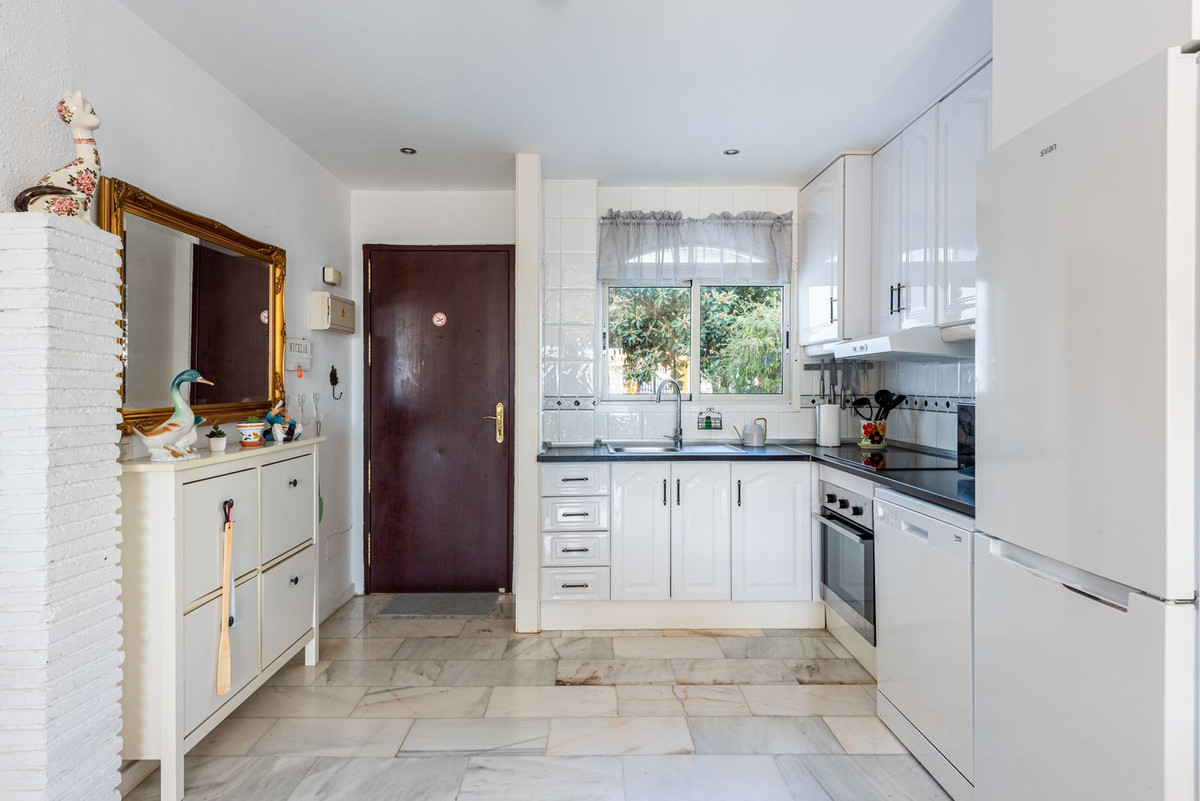 Te koop Middle Floor Apartment Costa Del Sol Riviera Del Sol € 335.000,-