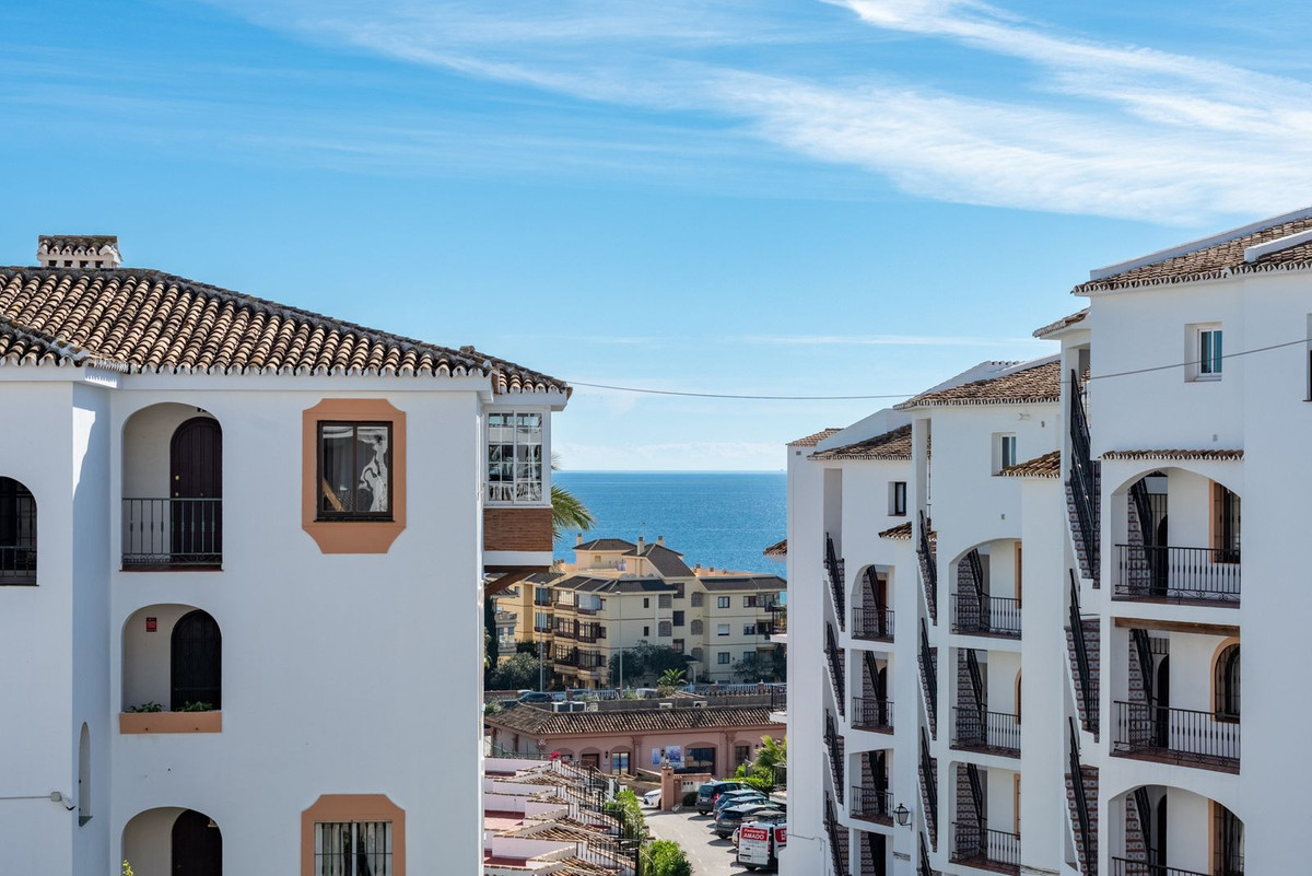 Te koop Middle Floor Apartment Costa Del Sol Riviera Del Sol € 335.000,-