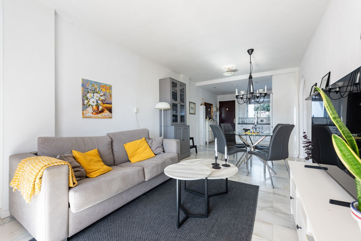 Te koop Middle Floor Apartment Costa Del Sol Riviera Del Sol € 335.000,-