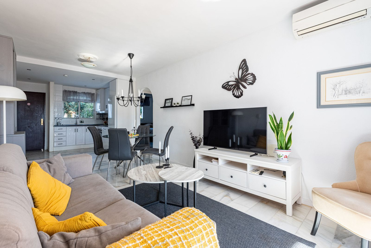 Te koop Middle Floor Apartment Costa Del Sol Riviera Del Sol € 335.000,-